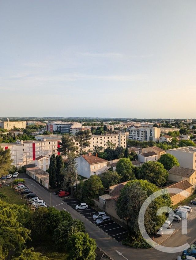 Appartement Studio &agrave; louer - 1 pi&egrave;ce - 25,81 m2 - Nimes - 30 - LANGUEDOC-ROUSSILLON