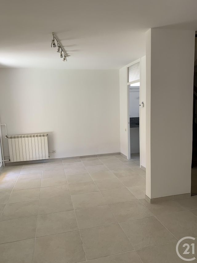 Maison &agrave; louer - 5 pi&egrave;ces - 100 m2 - Bagnols Sur Ceze - 30 - LANGUEDOC-ROUSSILLON