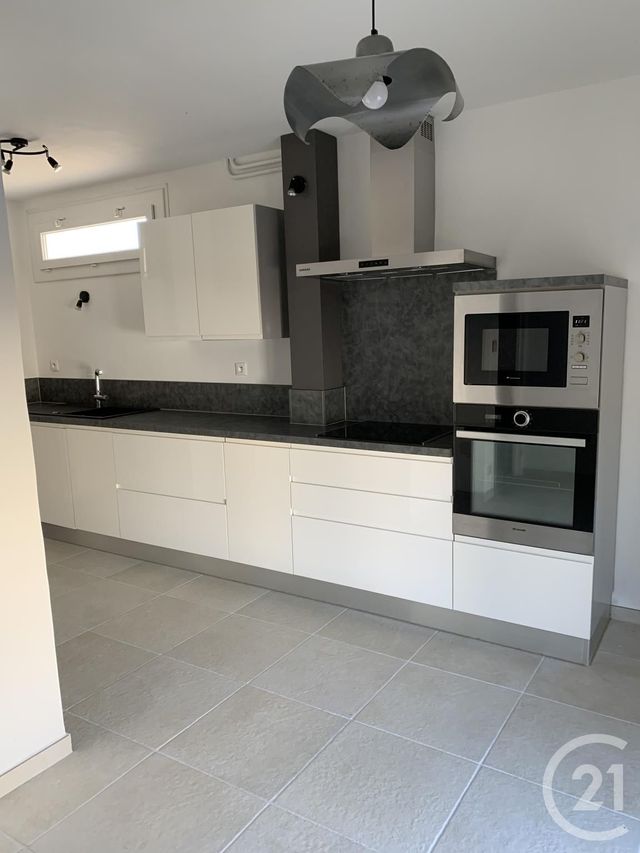 Maison &agrave; louer - 5 pi&egrave;ces - 100 m2 - Bagnols Sur Ceze - 30 - LANGUEDOC-ROUSSILLON