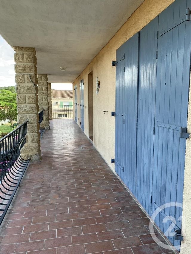 Appartement F4 &agrave; louer - 4 pi&egrave;ces - 105 m2 - Bagnols Sur Ceze - 30 - LANGUEDOC-ROUSSILLON