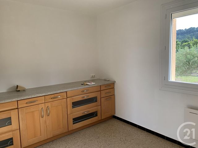 Appartement F4 &agrave; louer - 4 pi&egrave;ces - 105 m2 - Bagnols Sur Ceze - 30 - LANGUEDOC-ROUSSILLON