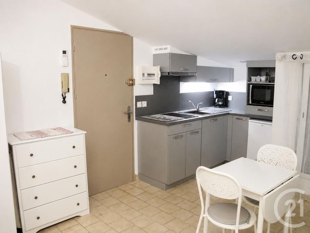 Appartement F2 à louer BAGNOLS SUR CEZE