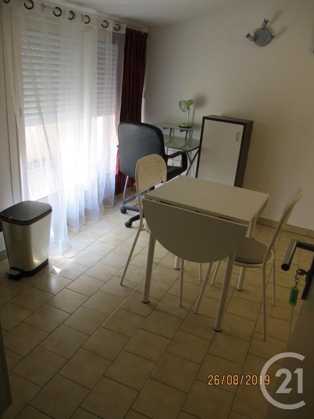 Appartement F2 &agrave; louer - 2 pi&egrave;ces - 32,31 m2 - Bagnols Sur Ceze - 30 - LANGUEDOC-ROUSSILLON