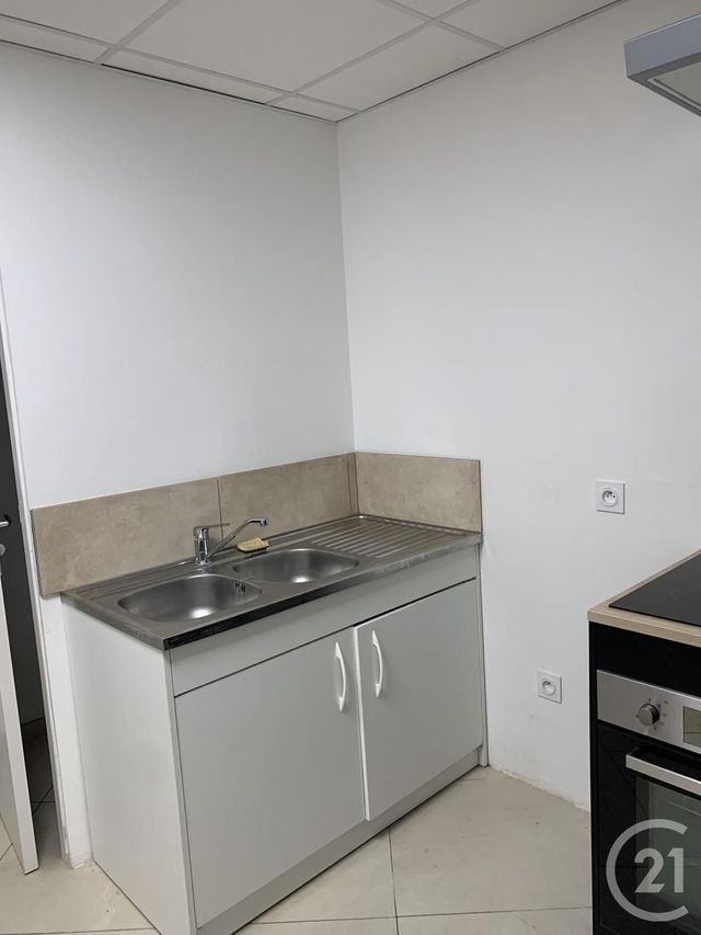 Appartement &agrave; louer - 3 pi&egrave;ces - 55 m2 - Cornillon - 30 - LANGUEDOC-ROUSSILLON