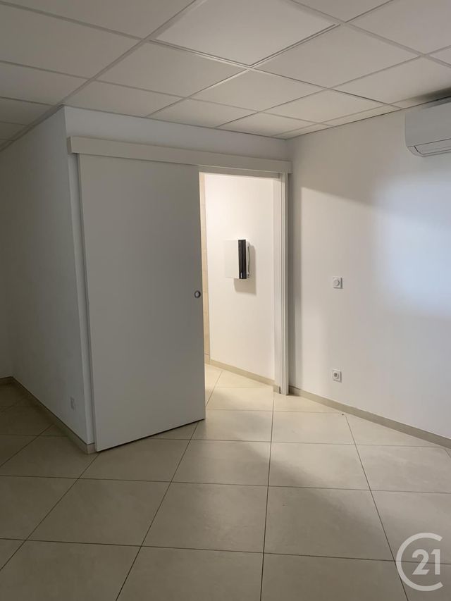 Appartement &agrave; louer - 3 pi&egrave;ces - 55 m2 - Cornillon - 30 - LANGUEDOC-ROUSSILLON