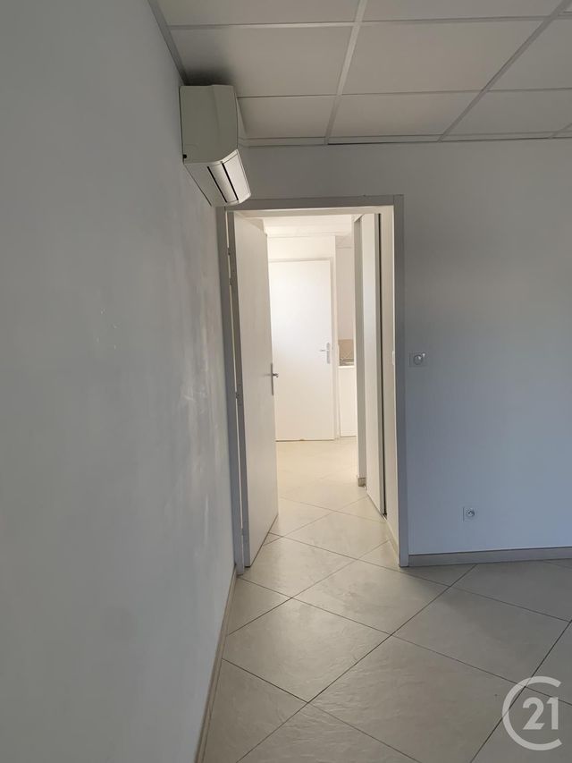 Appartement &agrave; louer - 3 pi&egrave;ces - 55 m2 - Cornillon - 30 - LANGUEDOC-ROUSSILLON