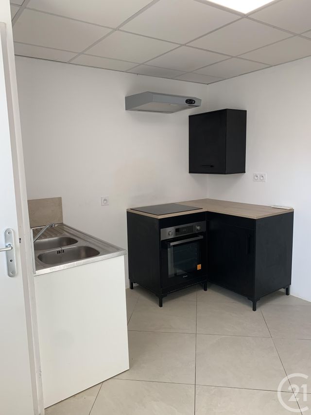 Appartement &agrave; louer - 3 pi&egrave;ces - 55 m2 - Cornillon - 30 - LANGUEDOC-ROUSSILLON