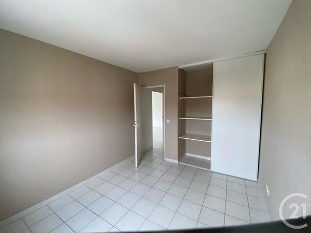 Appartement F2 &agrave; louer - 2 pi&egrave;ces - 53 m2 - Bagnols Sur Ceze - 30 - LANGUEDOC-ROUSSILLON