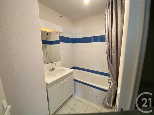 Appartement F2 &agrave; louer - 2 pi&egrave;ces - 53 m2 - Bagnols Sur Ceze - 30 - LANGUEDOC-ROUSSILLON
