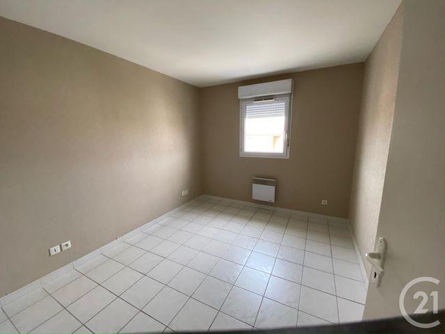 Appartement F2 &agrave; louer - 2 pi&egrave;ces - 53 m2 - Bagnols Sur Ceze - 30 - LANGUEDOC-ROUSSILLON