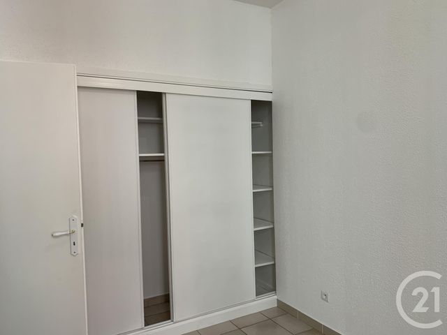 Appartement &agrave; louer - 3 pi&egrave;ces - 58,43 m2 - Bagnols Sur Ceze - 30 - LANGUEDOC-ROUSSILLON