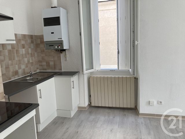 Appartement &agrave; louer - 3 pi&egrave;ces - 58,43 m2 - Bagnols Sur Ceze - 30 - LANGUEDOC-ROUSSILLON