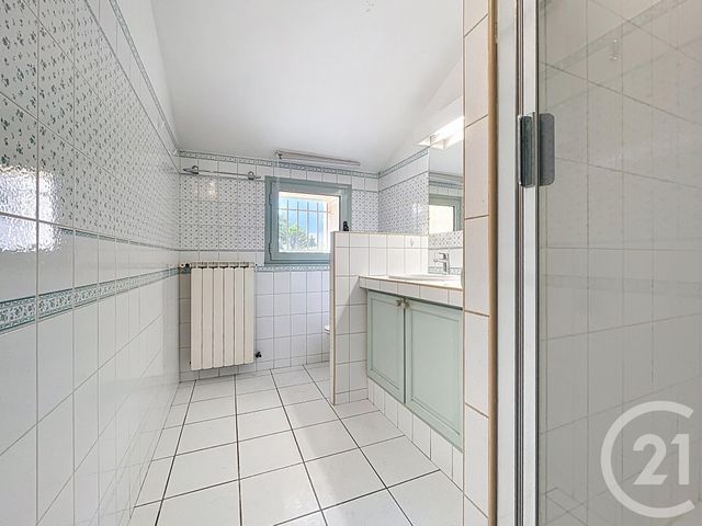 Maison &agrave; louer - 6 pi&egrave;ces - 124,40 m2 - Bagnols Sur Ceze - 30 - LANGUEDOC-ROUSSILLON