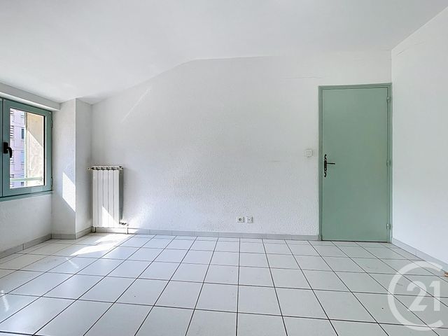 Maison &agrave; louer - 6 pi&egrave;ces - 124,40 m2 - Bagnols Sur Ceze - 30 - LANGUEDOC-ROUSSILLON
