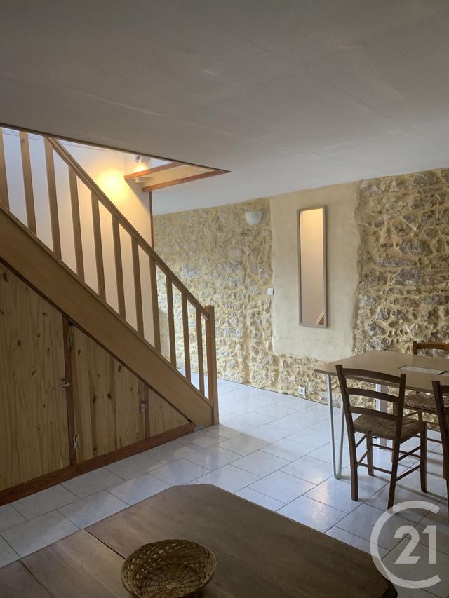 Appartement &agrave; louer - 2 pi&egrave;ces - 72 m2 - St Andre De Roquepertuis - 30 - LANGUEDOC-ROUSSILLON