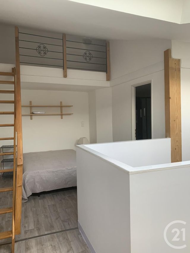 Appartement &agrave; louer - 2 pi&egrave;ces - 72 m2 - St Andre De Roquepertuis - 30 - LANGUEDOC-ROUSSILLON