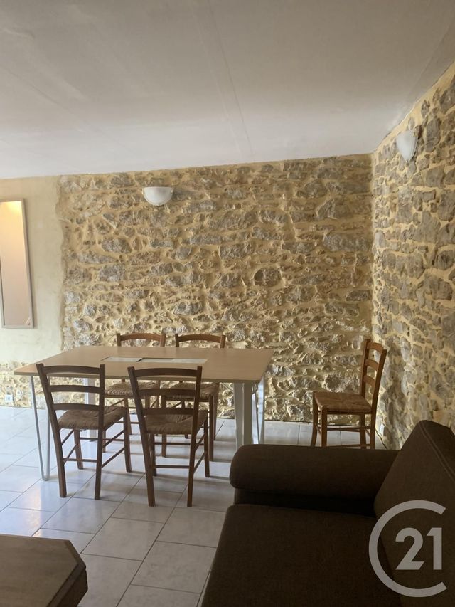 Appartement &agrave; louer - 2 pi&egrave;ces - 72 m2 - St Andre De Roquepertuis - 30 - LANGUEDOC-ROUSSILLON