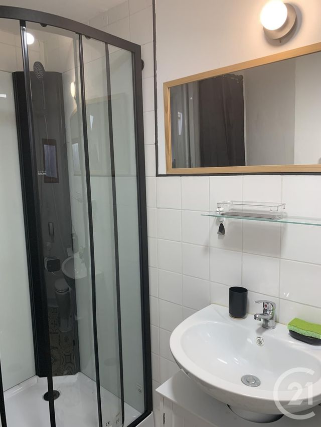Appartement &agrave; louer - 2 pi&egrave;ces - 72 m2 - St Andre De Roquepertuis - 30 - LANGUEDOC-ROUSSILLON