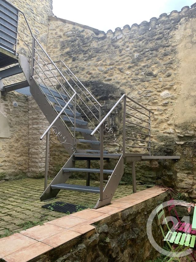 Appartement &agrave; louer - 2 pi&egrave;ces - 72 m2 - St Andre De Roquepertuis - 30 - LANGUEDOC-ROUSSILLON