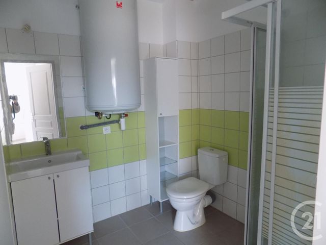 Appartement F1 &agrave; louer - 1 pi&egrave;ce - 24,75 m2 - Bagnols Sur Ceze - 30 - LANGUEDOC-ROUSSILLON