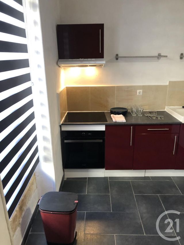 Appartement &agrave; louer - 3 pi&egrave;ces - 68 m2 - Bagnols Sur Ceze - 30 - LANGUEDOC-ROUSSILLON