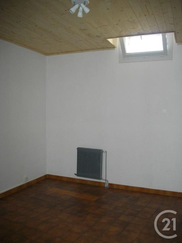 Appartement &agrave; louer - 3 pi&egrave;ces - 70 m2 - Bagnols Sur Ceze - 30 - LANGUEDOC-ROUSSILLON