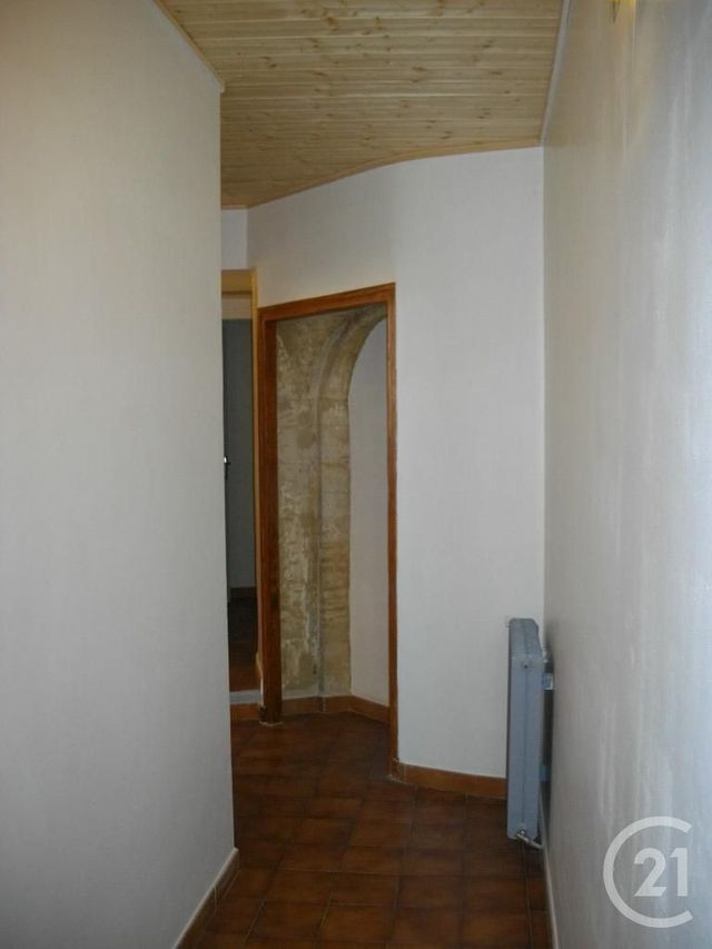 Appartement &agrave; louer - 3 pi&egrave;ces - 70 m2 - Bagnols Sur Ceze - 30 - LANGUEDOC-ROUSSILLON