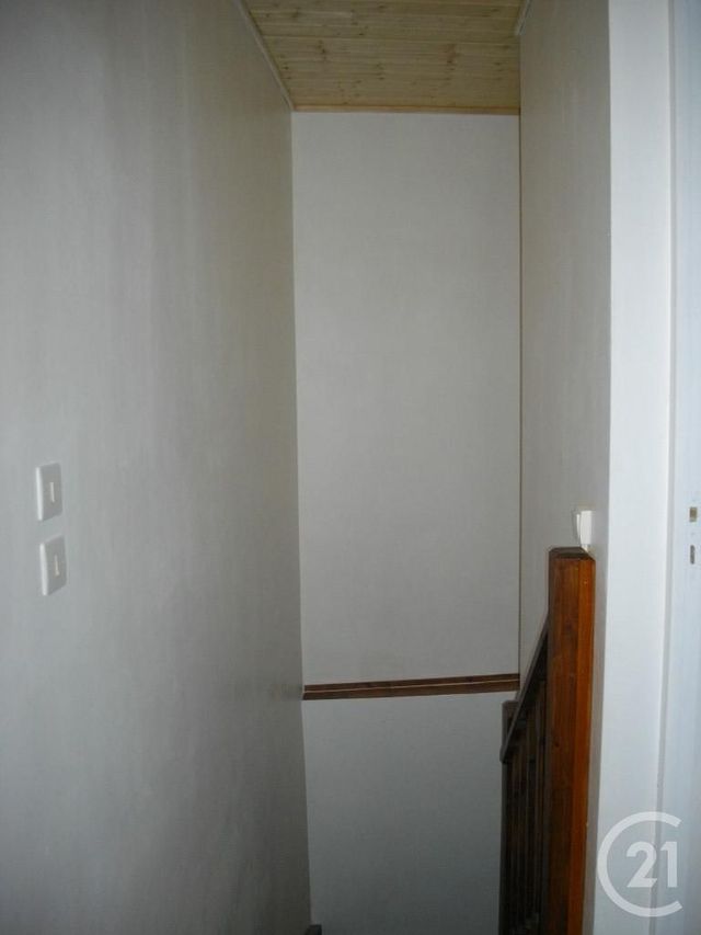 Appartement &agrave; louer - 3 pi&egrave;ces - 70 m2 - Bagnols Sur Ceze - 30 - LANGUEDOC-ROUSSILLON