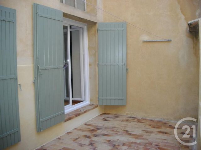 Appartement &agrave; louer - 3 pi&egrave;ces - 70 m2 - Bagnols Sur Ceze - 30 - LANGUEDOC-ROUSSILLON