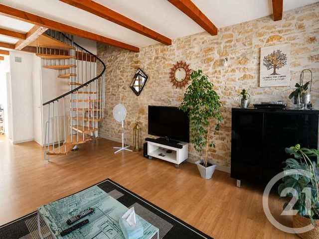 Appartement &agrave; louer - 3 pi&egrave;ces - 80 m2 - Bagnols Sur Ceze - 30 - LANGUEDOC-ROUSSILLON