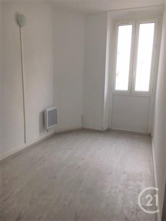 Appartement &agrave; louer - 2 pi&egrave;ces - 37 m2 - Bagnols Sur Ceze - 30 - LANGUEDOC-ROUSSILLON