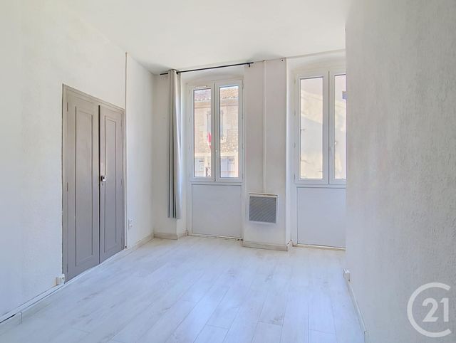 Appartement &agrave; louer - 2 pi&egrave;ces - 37 m2 - Bagnols Sur Ceze - 30 - LANGUEDOC-ROUSSILLON