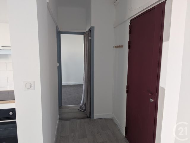 Appartement F2 &agrave; louer - 2 pi&egrave;ces - 49,43 m2 - Bagnols Sur Ceze - 30 - LANGUEDOC-ROUSSILLON