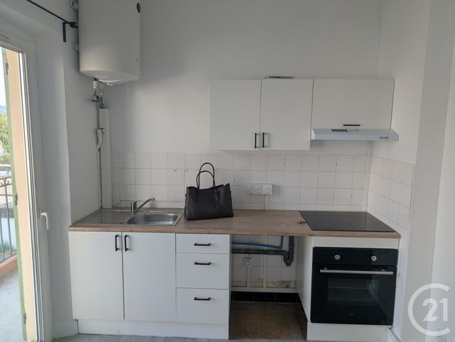 Appartement F2 &agrave; louer - 2 pi&egrave;ces - 49,43 m2 - Bagnols Sur Ceze - 30 - LANGUEDOC-ROUSSILLON