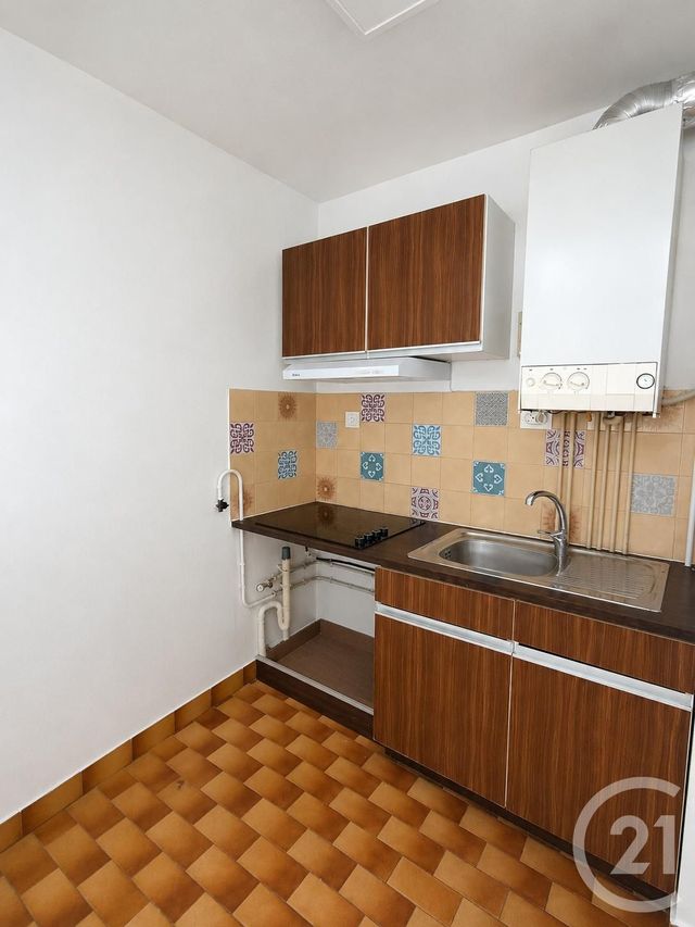 Appartement F2 &agrave; louer - 2 pi&egrave;ces - 43,51 m2 - Bagnols Sur Ceze - 30 - LANGUEDOC-ROUSSILLON