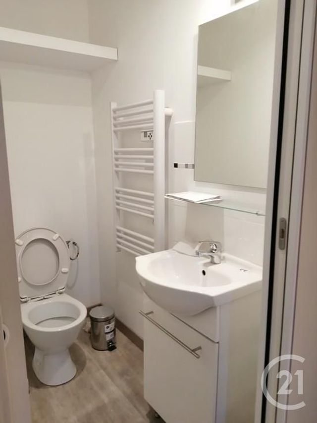 Appartement &agrave; louer - 2 pi&egrave;ces - 23,32 m2 - Bagnols Sur Ceze - 30 - LANGUEDOC-ROUSSILLON