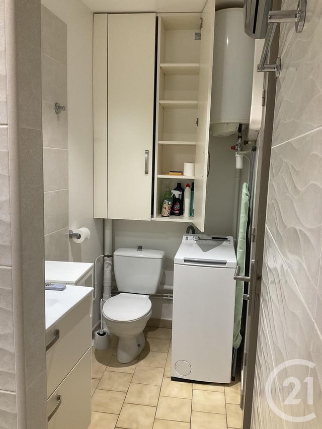 Appartement Studio &agrave; louer - 1 pi&egrave;ce - 18,70 m2 - Bagnols Sur Ceze - 30 - LANGUEDOC-ROUSSILLON