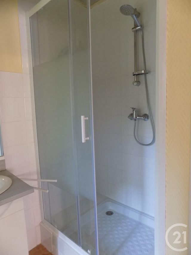 Appartement F2 &agrave; louer - 3 pi&egrave;ces - 50,41 m2 - Bagnols Sur Ceze - 30 - LANGUEDOC-ROUSSILLON