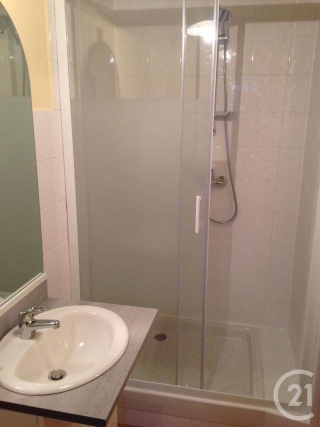 Appartement F2 &agrave; louer - 3 pi&egrave;ces - 50,41 m2 - Bagnols Sur Ceze - 30 - LANGUEDOC-ROUSSILLON