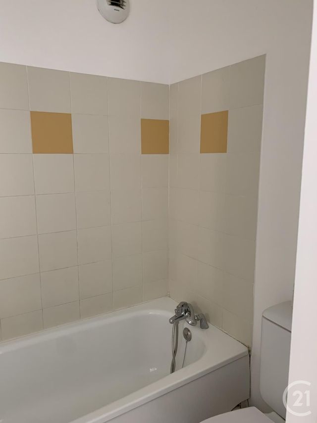 Appartement F3 &agrave; louer - 3 pi&egrave;ces - 58 m2 - Bagnols Sur Ceze - 30 - LANGUEDOC-ROUSSILLON