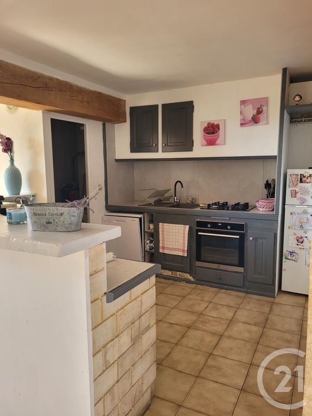 Appartement F4 &agrave; louer - 5 pi&egrave;ces - 150 m2 - Tresques - 30 - LANGUEDOC-ROUSSILLON