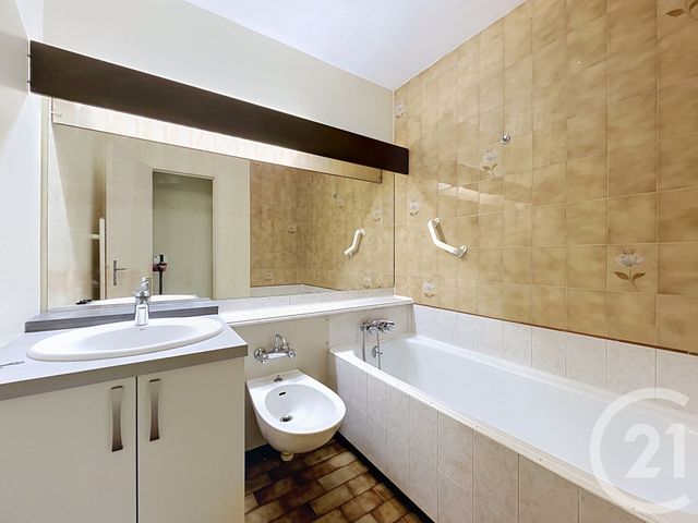 Appartement T3 &agrave; vendre - 3 pi&egrave;ces - 53 m2 - Bagnols Sur Ceze - 30 - LANGUEDOC-ROUSSILLON