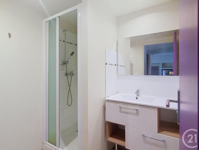 Appartement &agrave; louer - 2 pi&egrave;ces - 38,19 m2 - Bagnols Sur Ceze - 30 - LANGUEDOC-ROUSSILLON