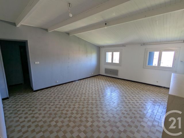 Appartement F3 &agrave; louer - 3 pi&egrave;ces - 65 m2 - Bagnols Sur Ceze - 30 - LANGUEDOC-ROUSSILLON