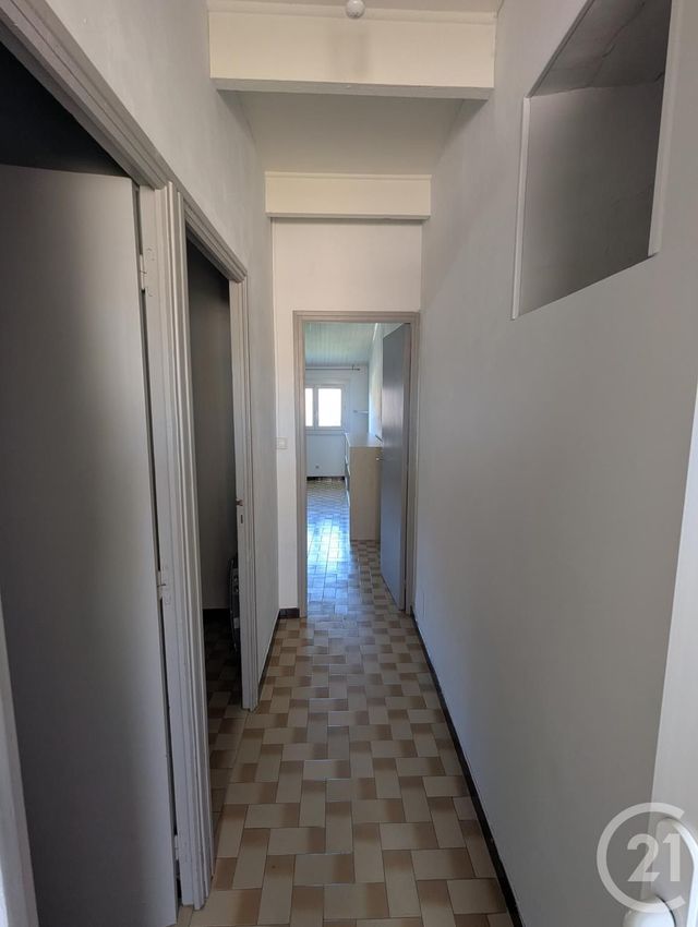 Appartement F3 &agrave; louer - 3 pi&egrave;ces - 65 m2 - Bagnols Sur Ceze - 30 - LANGUEDOC-ROUSSILLON