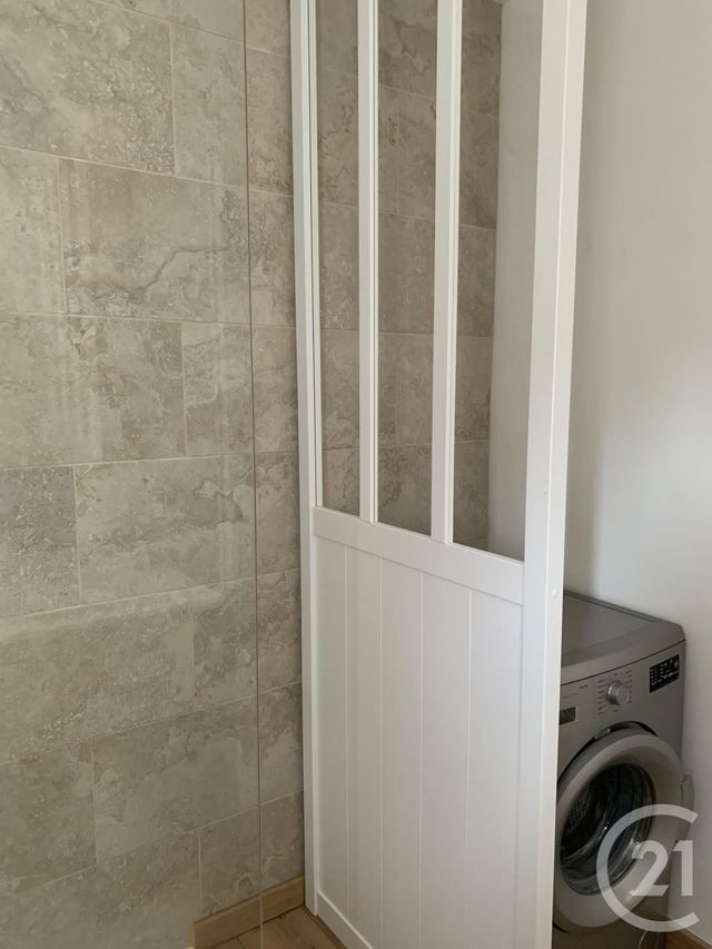 Appartement &agrave; louer - 3 pi&egrave;ces - 67 m2 - Bagnols Sur Ceze - 30 - LANGUEDOC-ROUSSILLON