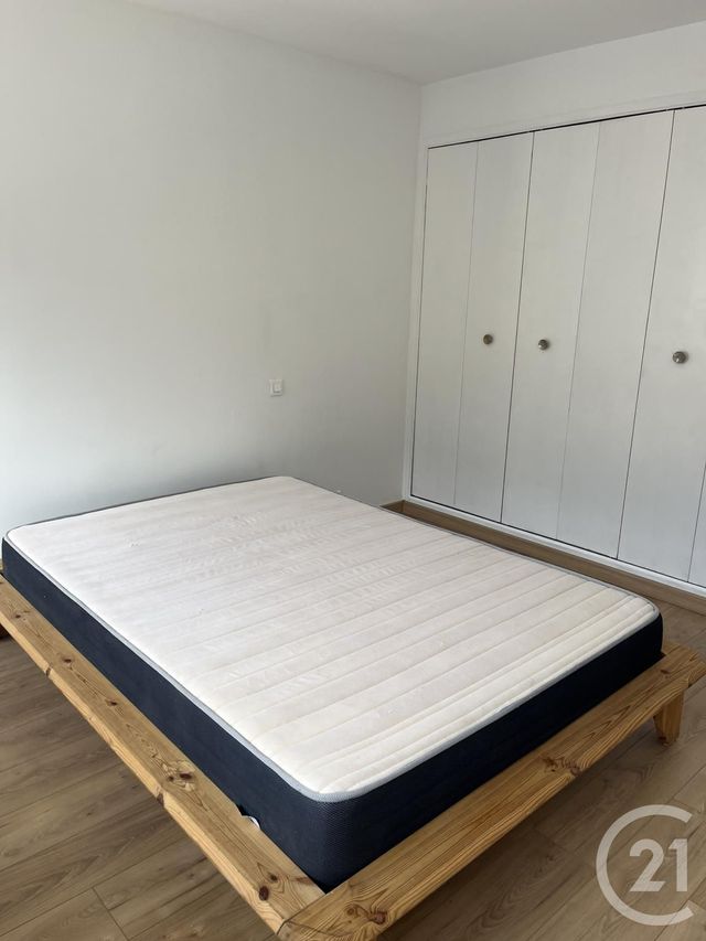 Appartement &agrave; louer - 3 pi&egrave;ces - 67 m2 - Bagnols Sur Ceze - 30 - LANGUEDOC-ROUSSILLON