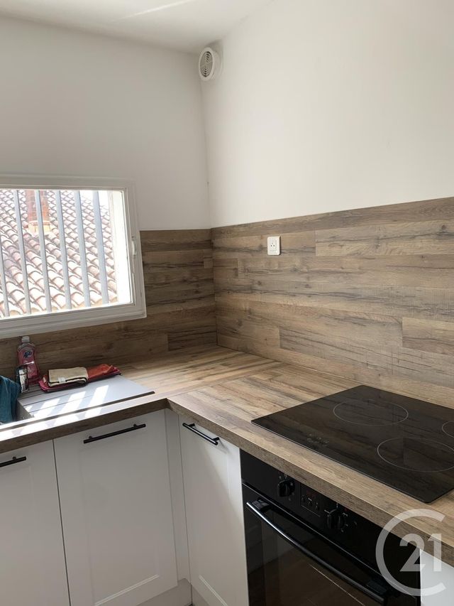 Appartement &agrave; louer - 3 pi&egrave;ces - 67 m2 - Bagnols Sur Ceze - 30 - LANGUEDOC-ROUSSILLON