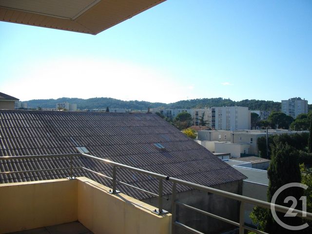Appartement F2 &agrave; louer - 2 pi&egrave;ces - 46,60 m2 - Bagnols Sur Ceze - 30 - LANGUEDOC-ROUSSILLON