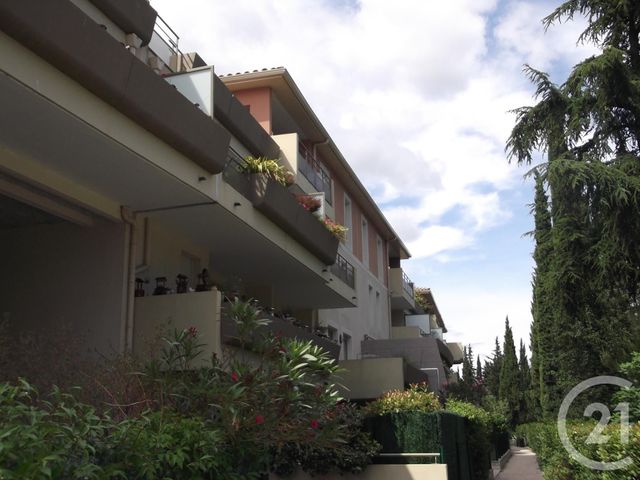 Appartement F2 &agrave; louer - 2 pi&egrave;ces - 46,60 m2 - Bagnols Sur Ceze - 30 - LANGUEDOC-ROUSSILLON